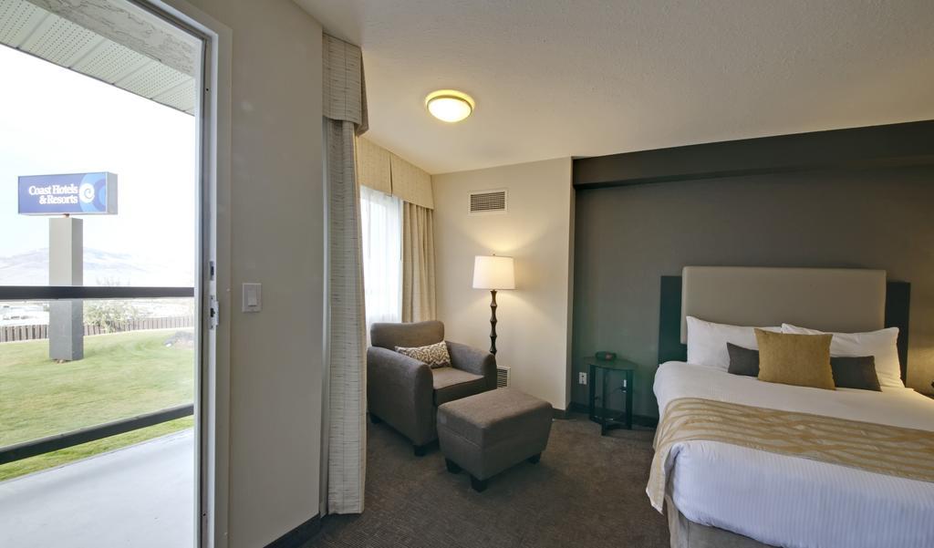 Coast & Conference Centre Hotel 4*