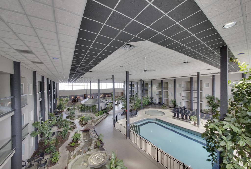 Hotel Coast & Conference Centre